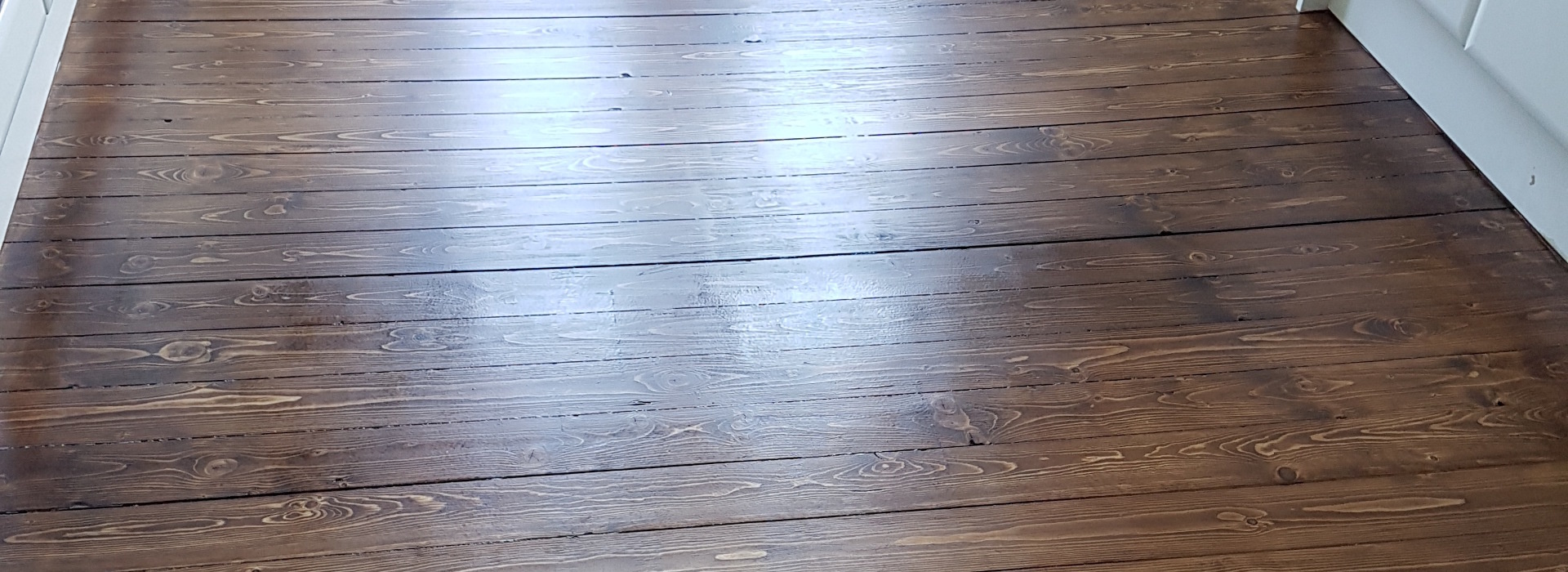 With the Floor sanding you can save up to 70% of new wood flooring