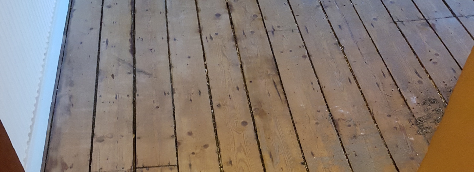 With the Floor sanding you can save up to 70% of new wood flooring