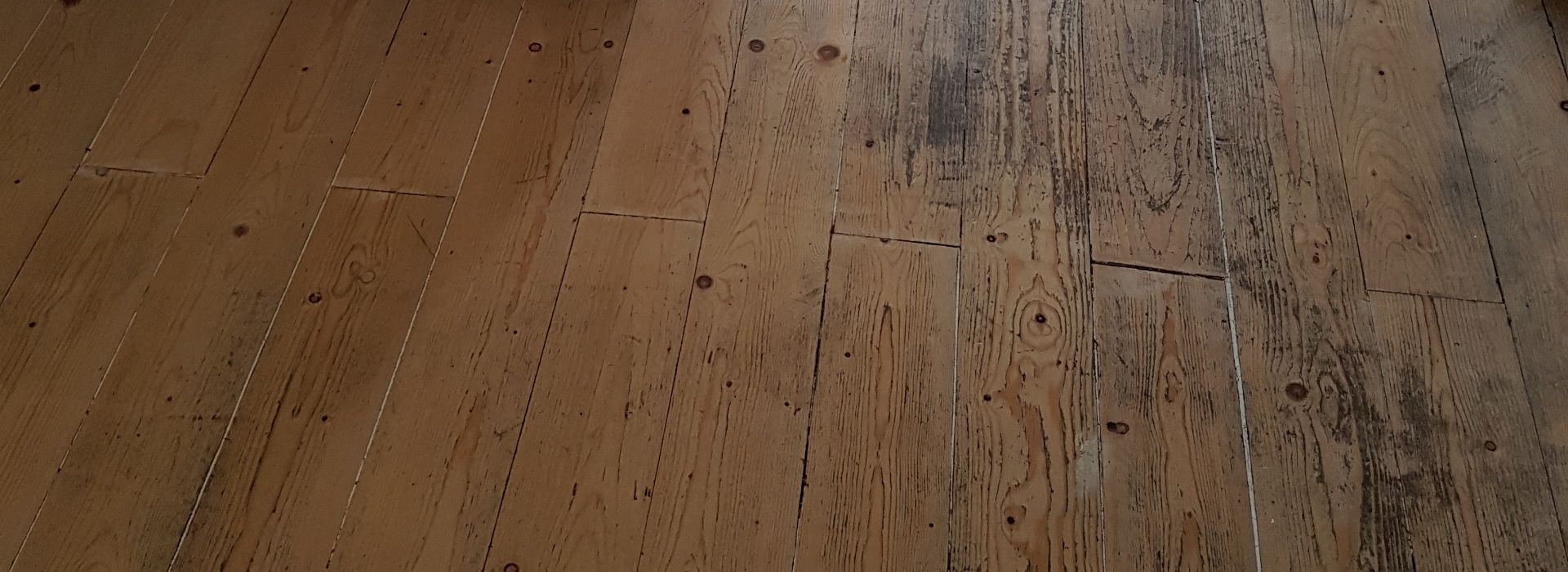 With the Floor sanding you can save up to 70% of new wood flooring