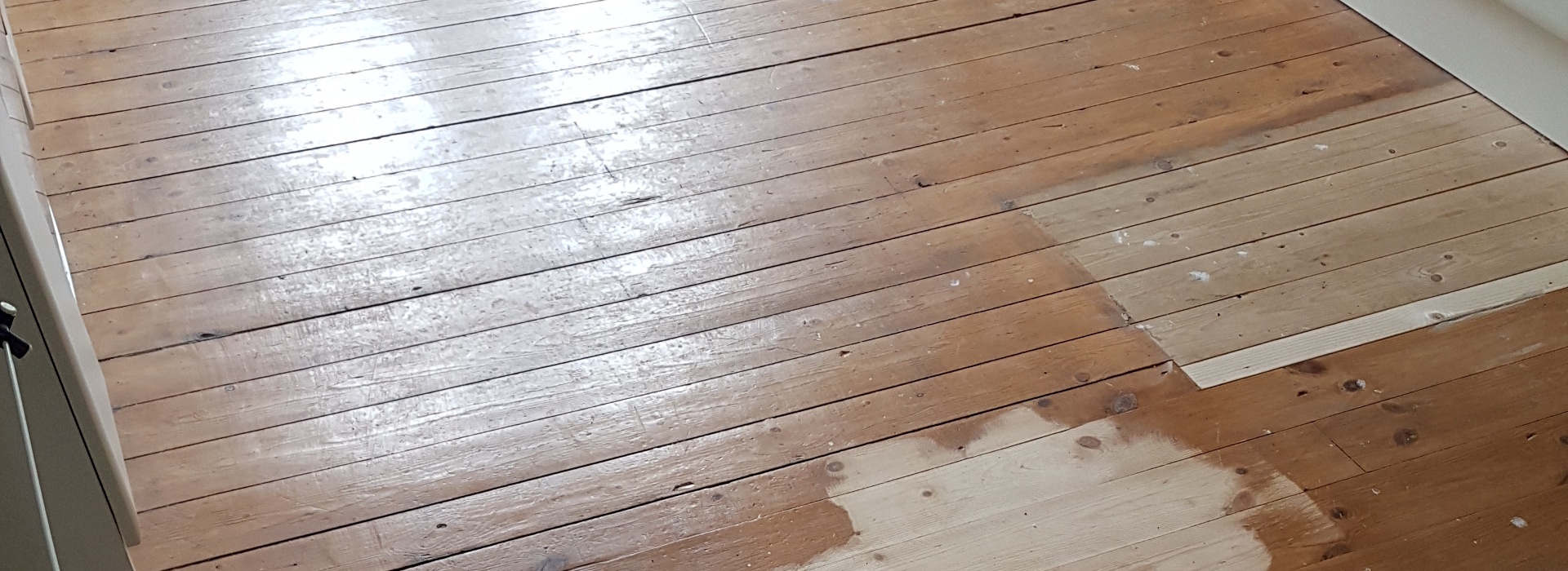 With the Floor sanding you can save up to 70% of new wood flooring